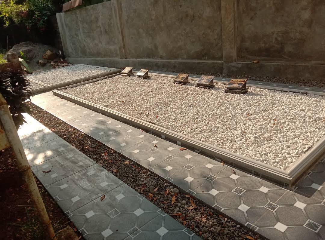 Makam Muslim Faqih Punden